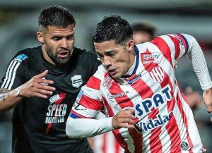 Deportivo Riestra y Unión protagonizaron un empate que no le sirve a ninguno