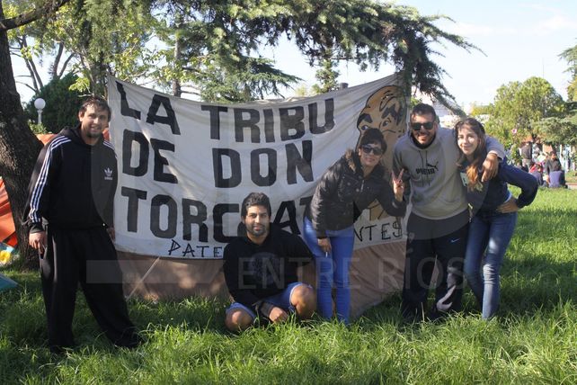 Rito sagrado en Gualeguaychú: 200.000 almas en la misa más grande en Entre Ríos