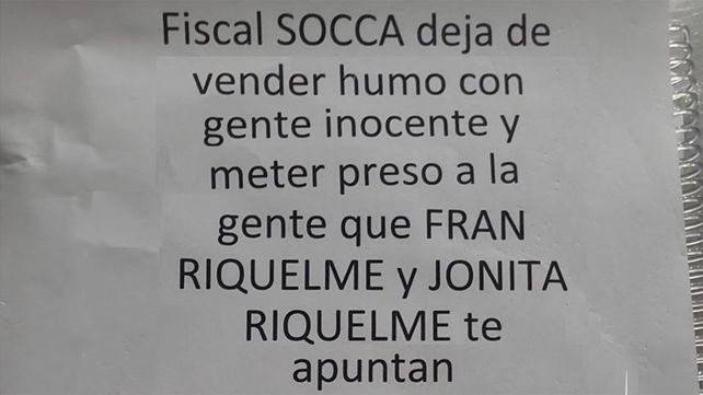 Uno de los panfletos que fueron arrojados en barrio Arroyito.&nbsp;