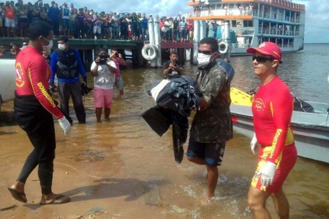 rescate. A Porto de Moz fueron llevados los cuerpos hallados en el río Xingú.