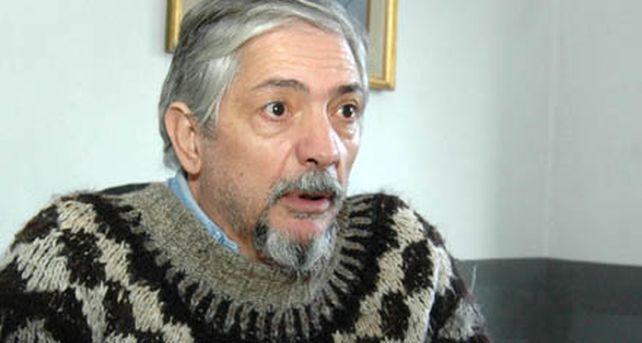 El cura que apoya el matrimonio gay deja los h&aacute;bitos y ser&aacute; pol&iacute;tico