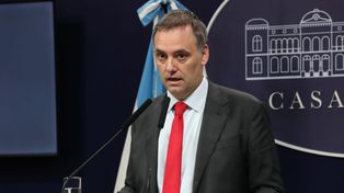 El vocero presidencial, Manuel Adorni, desayunó este jueves con Javier Milei en Casa Rosada y negó internas entre el primer mandatario y su vice, Victoria Villarruel.&nbsp;