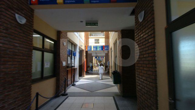 Dieron de alta a la beba rescatada por sus hermanitos