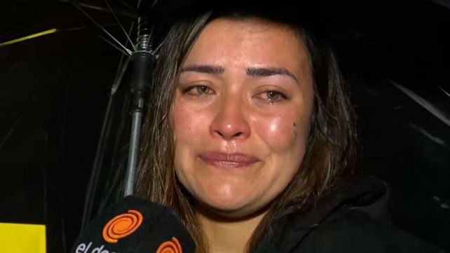 Noellia Ballesteros, la tía de Trinidad, habló con la prensa quebrada por el dolor. 