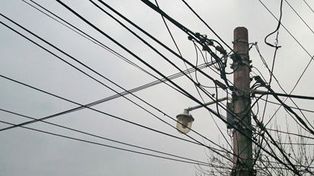Piden que se retire el cableado aéreo de las avenidas