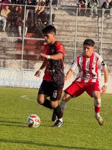 Palermo derrotó a Atlético Paraná en el pendiente de la Liga Paranaense