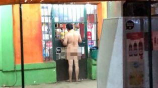 Desinhibido. Muy tranquilo el hombre compró azúcar en el comercio. Foto: 03442.