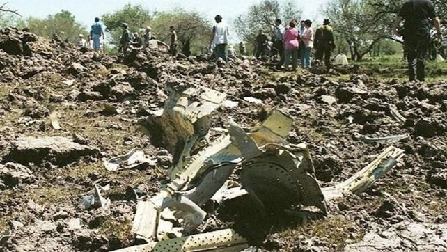 Fray Bentos. El vuelo 2553 de Austral cayó el 10 de octubre de 1997.&nbsp;