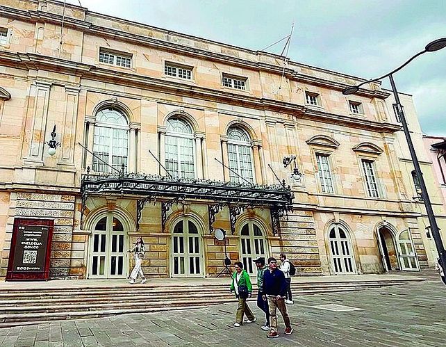 El Teatro de Cristóbal Colón de Bogotá es el teatro nacional de Colombia, en la ciudad de Bogotá.