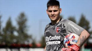 Se puso los guantes. Lautaro Morales ya entrenó en Bella Vista con Newells.