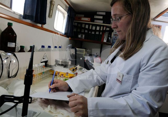 Instrumental. El buque posee su laboratorio e instrumental. Fotos: UNO de Santa Fe/Juan M. Baialardo