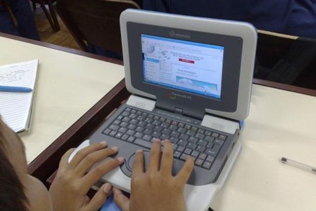 Solicitan el cumplimiento de la entrega de netbooks a estudiantes secundarios