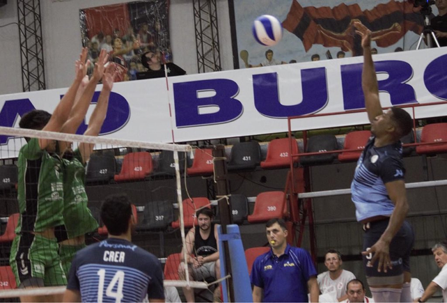 Bolívar extendió su invicto ante Puerto San Martín