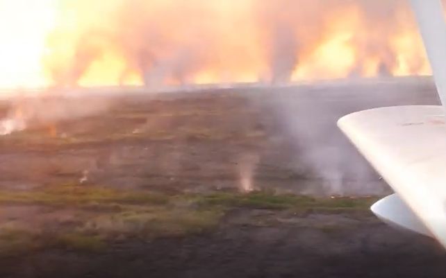 Las impactantes imágenes fueron tomadas en un sobrevuelo entre Arroyo Seco y Fighiera.