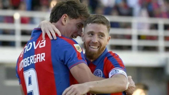 Andrés Vombergar e Iker Muniain son claves en San Lorenzo.