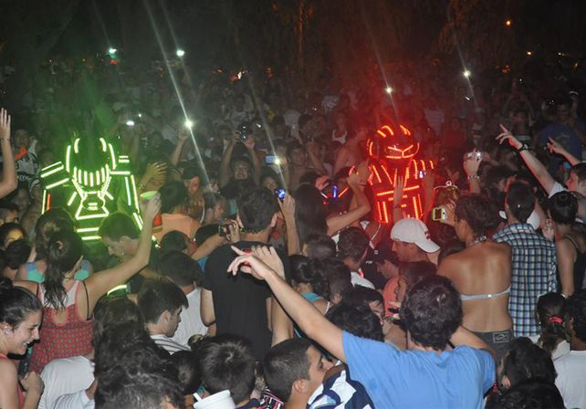 Las fiestas populares marcan el ritmo del verano en la provincia de Santa Fe