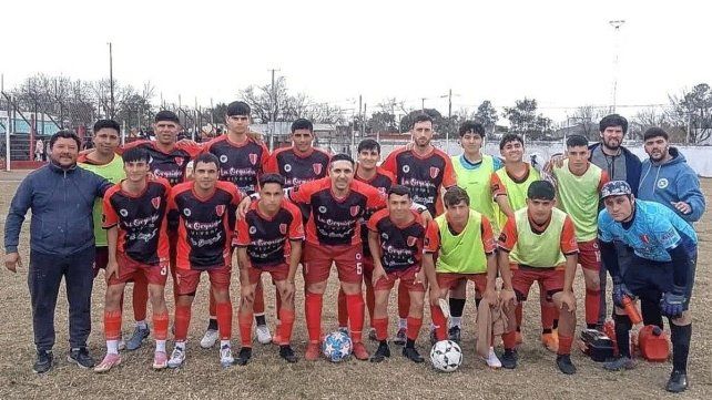 En 2019 Adriel Bulay disputó su último encuentro oficial. Este año el autor de uno de los goles históricos de Atlético Paraná se sumó a Las Flores de Federal.