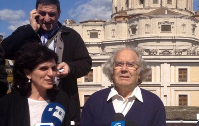 Pérez Esquivel esta mañana en la Plaza San Pedro. (Foto: Télam).