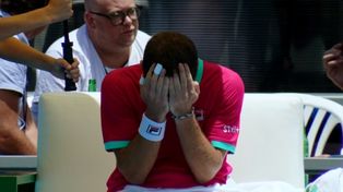 Peque Schwartzman no tiene consuelo. Una molestia lo sacó de competencia.