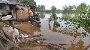Por la creciente del río Paraná, comienzan a relocalizar familias