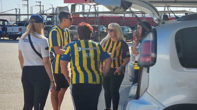 Central: los hinchas le pusieron color a la ruta a Córdoba