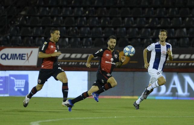 Newells no aprovechó las ventajas y terminó empatando con Talleres