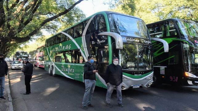 Transportistas de turismo pidieron que se declare al sector en emergencia