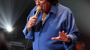 El médico de Cacho Castaña dijo que la vida del cantante está en manos de Dios