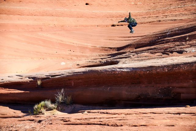 La experiencia de andar en skate en un lugar tan remoto como el desierto