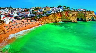 Portugal invita a descubrir un recorrido colmado de legado cultural, paisajes cautivadores y una experiencia imborrable. &nbsp;