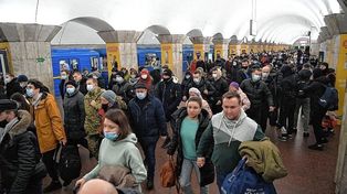Tras el ataque de Rusia a Ucrania se produce un éxodo de los ciudadanos de Kiev