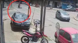 Una enfermera murió tras ser atropellada y arrastrada varios metros por una moto
