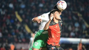 Colón igualó ante Banfield. Luego su gente festejó el título.