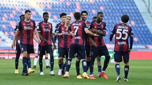 La victoria de Bologna se resolvió en dos minutos por los goles de Emanuel Vignato y Riccardo Orsolini, a los 25 y 27 minutos de la segunda parte.