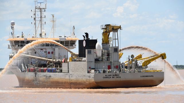 Jan de Nul redobla su tarea en la Hidrovía para compensar la bajante del río Paraná