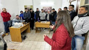 Trabajadores de Recursos Naturales y Fiscalización manifestaron su preocupación por la continuidad laboral. Son 18 los contratados