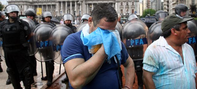 Incidentes en las puertas del Congreso entre dos grupos de ex soldados de Malvinas