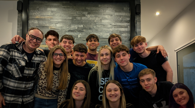 Hay equipo. Los 13 estudiantes que participaron