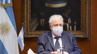 Ginés puso en duda que la vacuna contra el coronavirus llegue en diciembre