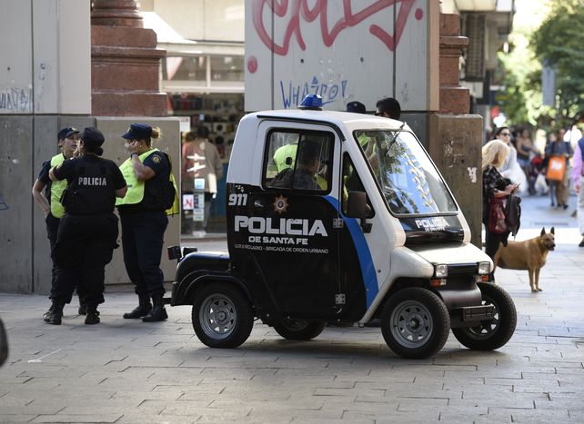 El patrullaje es la demanda más importante que percibe el personal policial por parte de la población rosarina.
