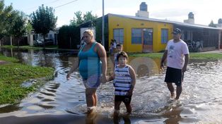 76 familias regresaron a sus hogares y 66 continúan en los centros de evacuados