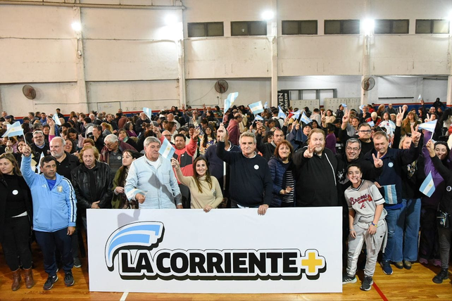 Agustín Rossi relanzó su espacio junto al histórico Luis Rubeo, entre otros referentes del PJ.