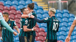 El Leeds de Bielsa goleó y sueña con la Europa League