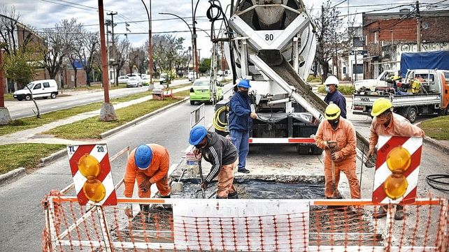 Trabajos de bacheo en la ciudad de Santa Fe