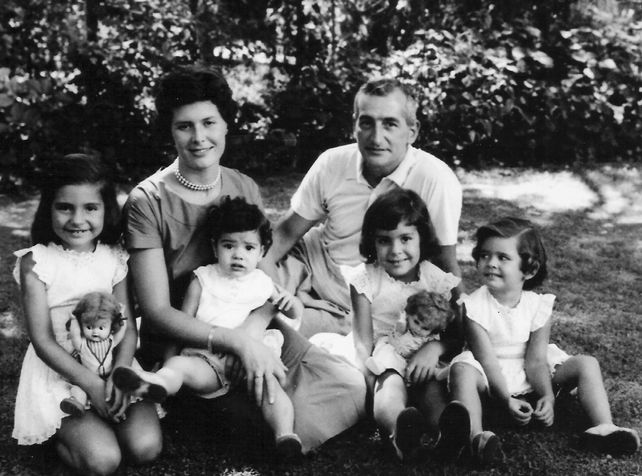 Retrato de familia. Héctor Oesterheld