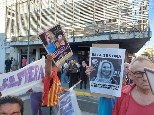 Karina Milei y Martín Menem cerraron la campaña en Corrientes y otra vez hubo incidentes
