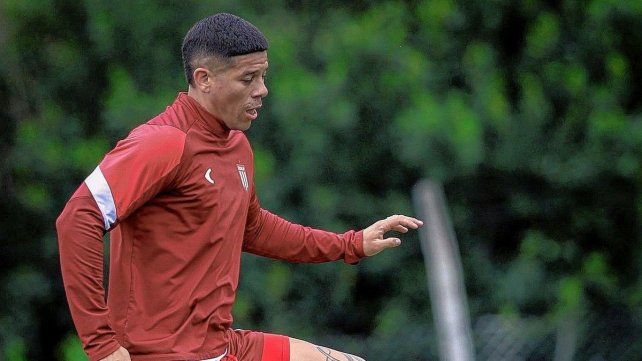 Marcos Rojo no fue habilitado por la Conmebol y no jugará el partido entre Estudiantes y Flamengo.