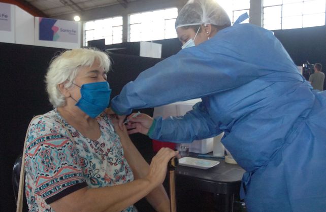 Adutos mayores. Desde Salud buscan vacunar a la totalidad de los mayores de 70 años en los próximos días.&nbsp;