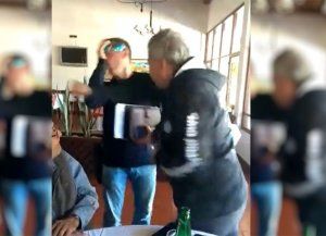 Video: financista imputado por estafa fue sacado a los golpes de un restaurante