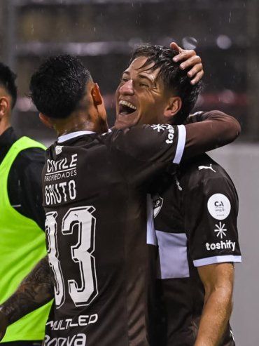 Platense a la final de la Copa Argentina tras vencer por penales a Atlético Tucumán